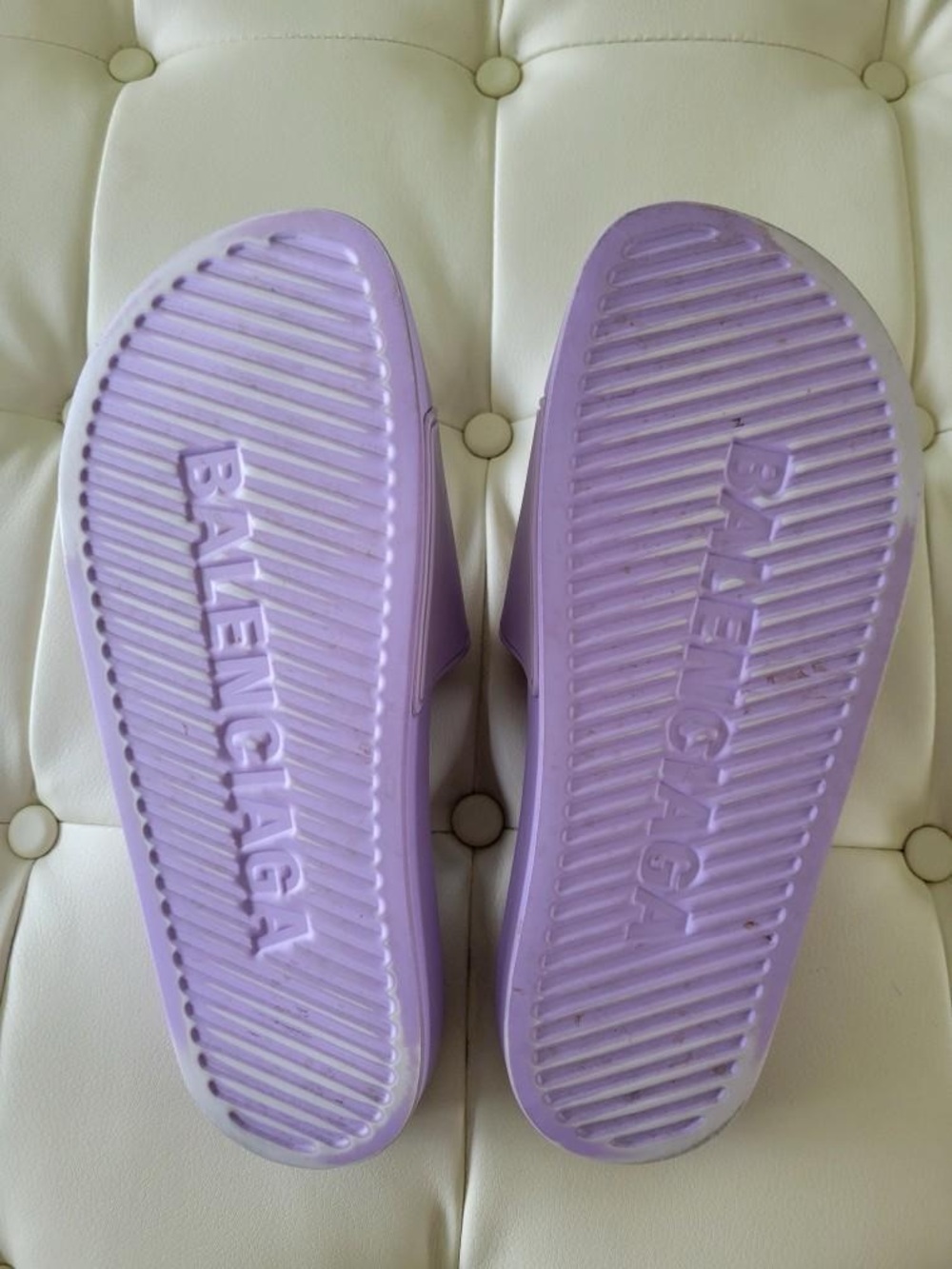 Balenciaga Lilac BB Logo Slide Sandals - Women - Picture 3 of 10